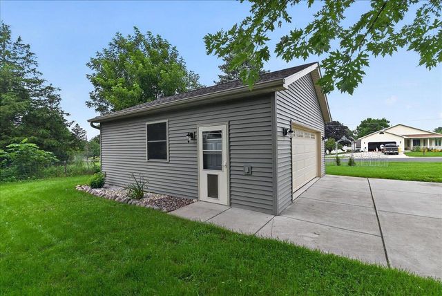 500 Hank's Hollow Trail, Deforest, WI 53532
