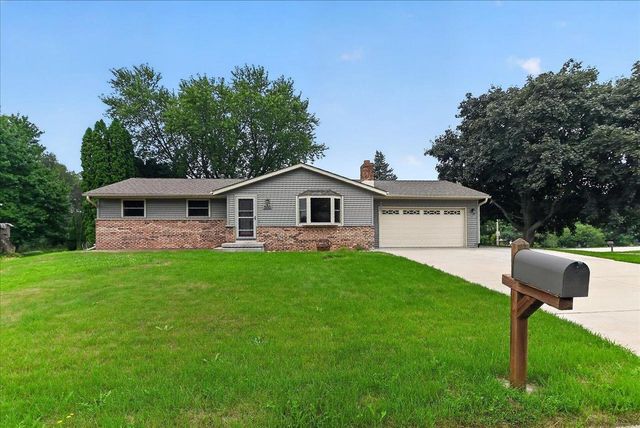 500 Hank's Hollow Trail, Deforest, WI 53532