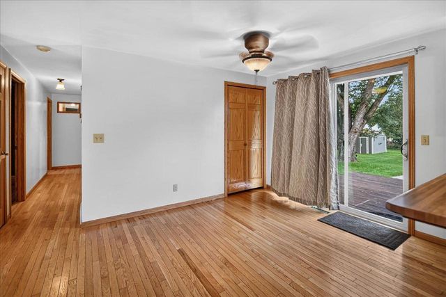 500 Hank's Hollow Trail, Deforest, WI 53532