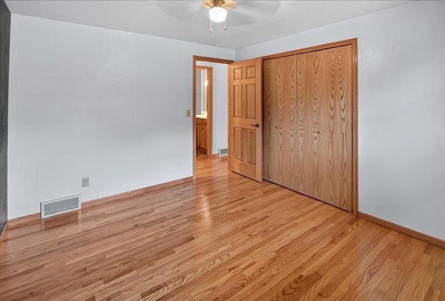 500 Hank's Hollow Trail, Deforest, WI 53532