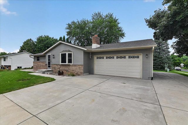 500 Hank's Hollow Trail, Deforest, WI 53532
