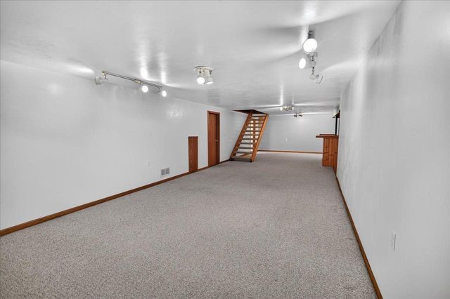 500 Hank's Hollow Trail, Deforest, WI 53532