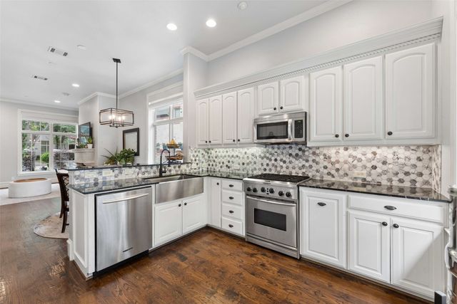 734 Warwick Lane, Coppell, TX 75019