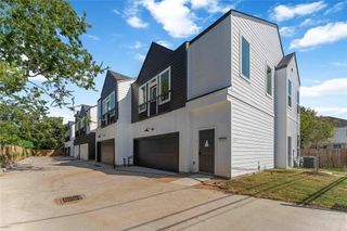 4713 Mallow Street E/F, Houston, TX 77033