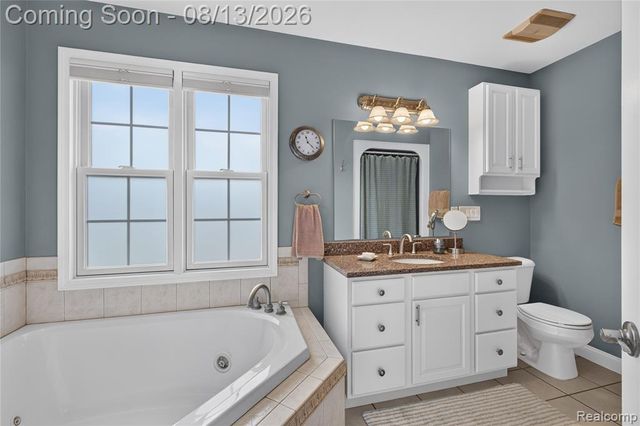 16525 W Horseshoe Trail, Linden, MI 48451