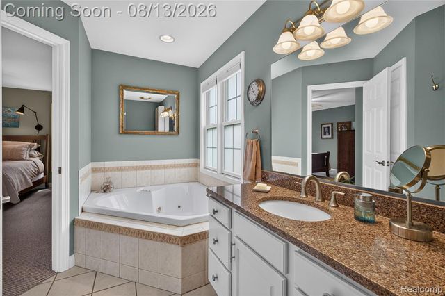 16525 W Horseshoe Trail, Linden, MI 48451