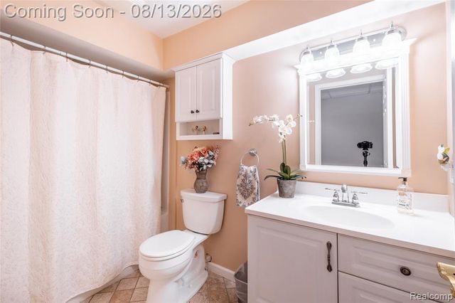 16525 W Horseshoe Trail, Linden, MI 48451