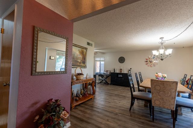 1722 Buckingham Avenue, Clovis, CA 93611