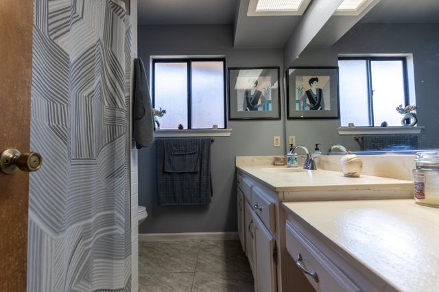 1722 Buckingham Avenue, Clovis, CA 93611