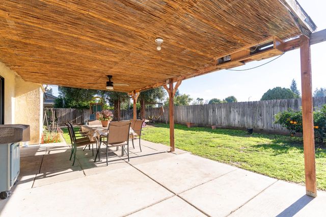 1722 Buckingham Avenue, Clovis, CA 93611