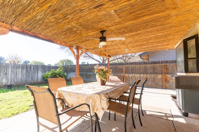 1722 Buckingham Avenue, Clovis, CA 93611