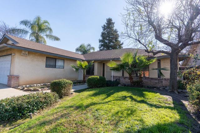 1722 Buckingham Avenue, Clovis, CA 93611