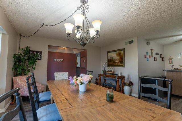 1722 Buckingham Avenue, Clovis, CA 93611