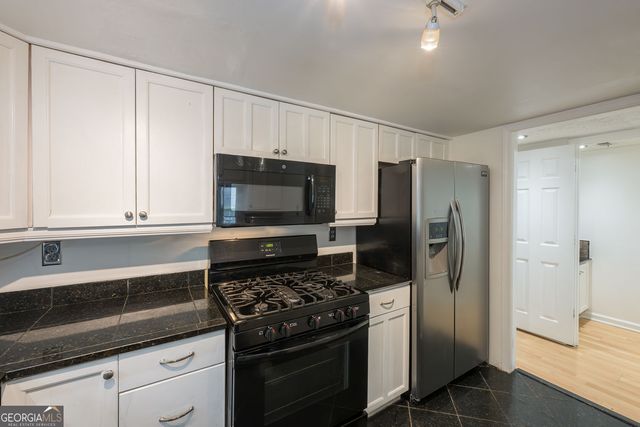 9070 Cobbler Court, Roswell, GA 30076