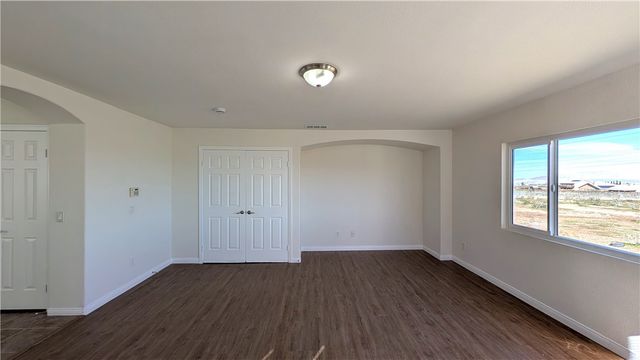 13645 Mayflower, Victorville, CA 92392