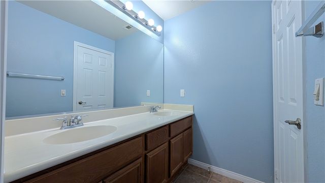 13645 Mayflower, Victorville, CA 92392