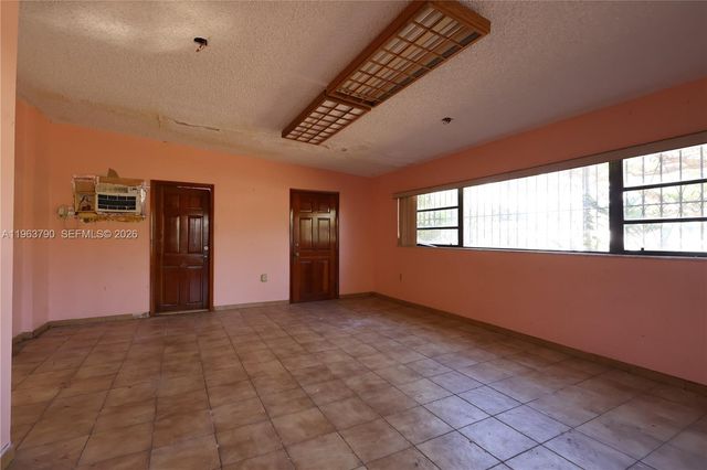 9210 SW 57th Ter, Miami, FL 33173