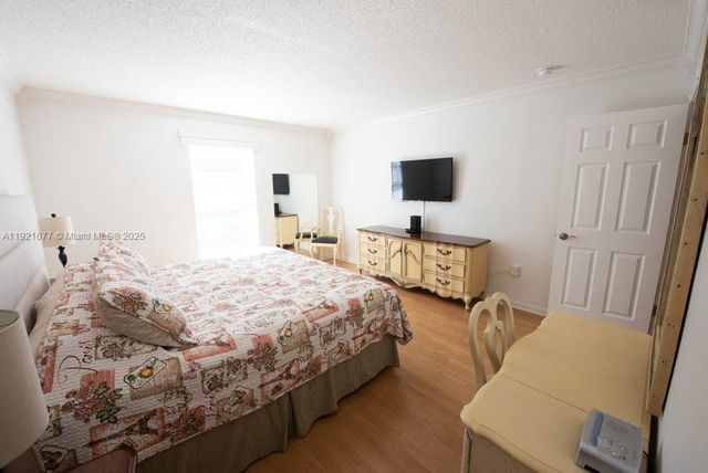 201 178th Drive 323, Sunny Isles Beach, FL 33160