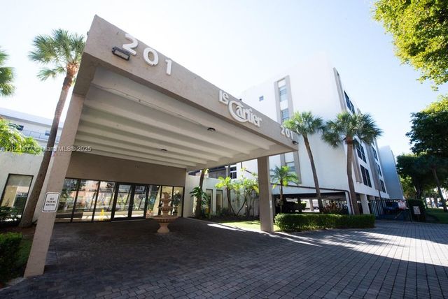 201 178th Drive 323, Sunny Isles Beach, FL 33160