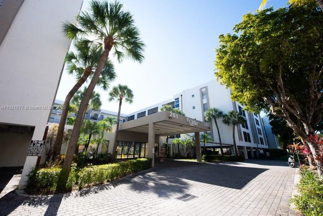 201 178th Drive 323, Sunny Isles Beach, FL 33160
