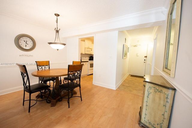201 178th Drive 323, Sunny Isles Beach, FL 33160