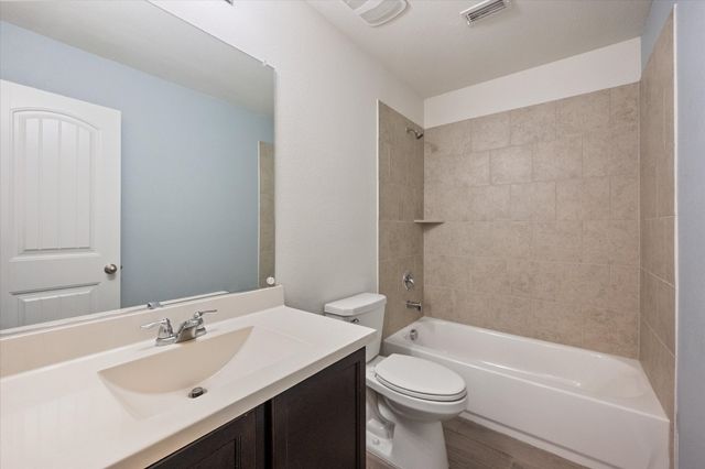 5340 Brentlawn Drive, Fort Worth, TX 76179
