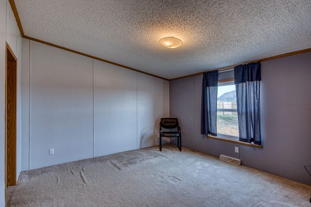 2 Windswept Road, Edgewood, NM 87015