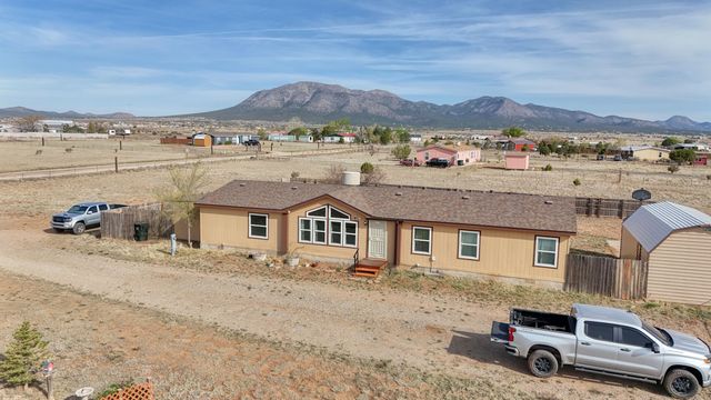 2 Windswept Road, Edgewood, NM 87015