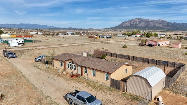 2 Windswept Road, Edgewood, NM 87015