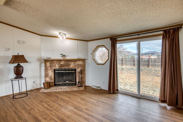 2 Windswept Road, Edgewood, NM 87015