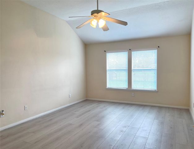 910 Pickett Hill Lane, Rosenberg, TX 77469