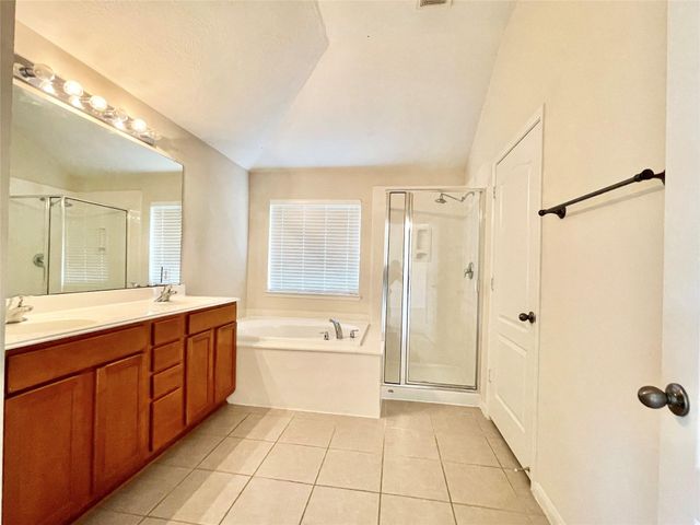 910 Pickett Hill Lane, Rosenberg, TX 77469