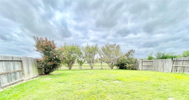 910 Pickett Hill Lane, Rosenberg, TX 77469