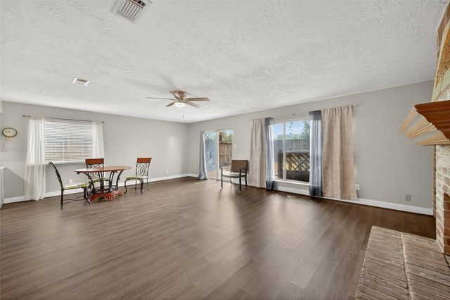 7727 Westbank Avenue, Houston, TX 77064