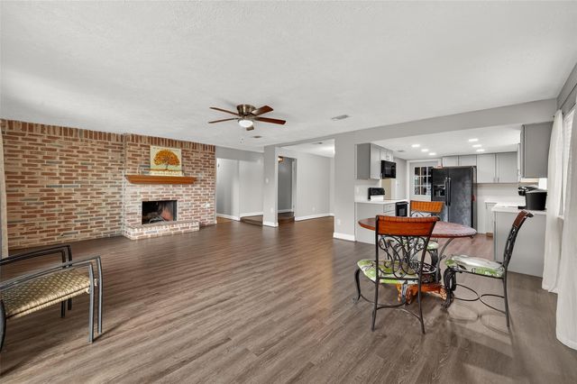 7727 Westbank Avenue, Houston, TX 77064