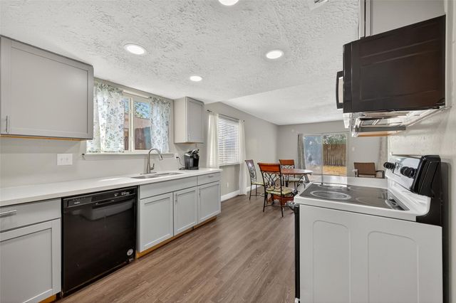 7727 Westbank Avenue, Houston, TX 77064