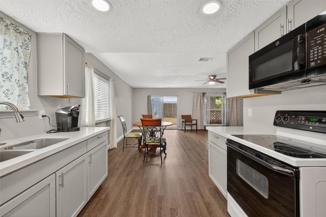 7727 Westbank Avenue, Houston, TX 77064