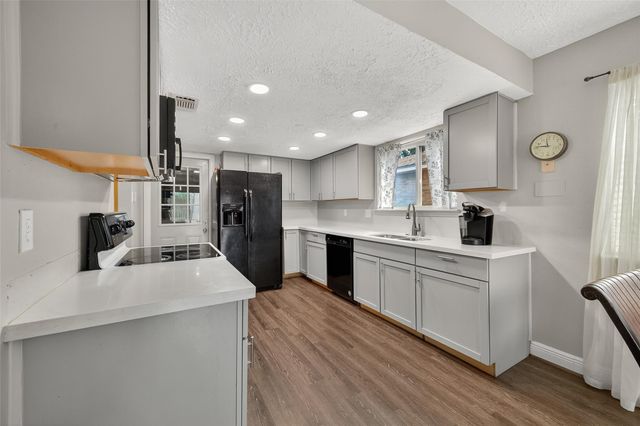 7727 Westbank Avenue, Houston, TX 77064