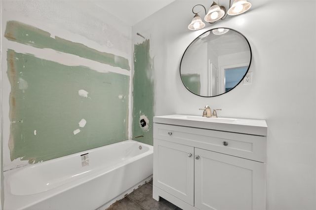7727 Westbank Avenue, Houston, TX 77064