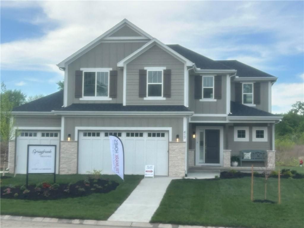 417 SE Maxwell Drive, Blue Springs, MO 64014