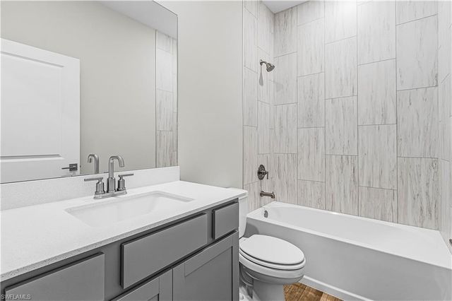 4521 Agualinda BLVD, Cape Coral, FL 33914