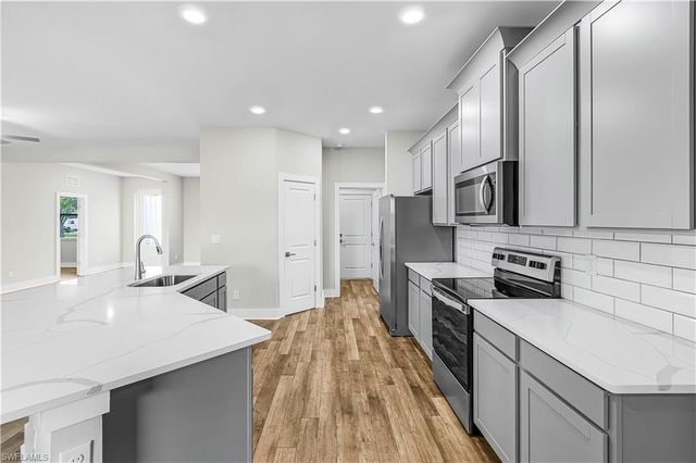 4521 Agualinda BLVD, Cape Coral, FL 33914