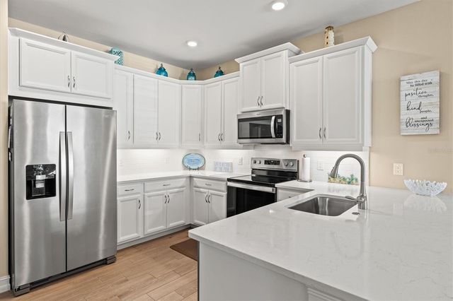 208 IBIZA LOOP, Venice, FL 34292