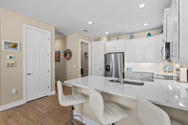 208 IBIZA LOOP, Venice, FL 34292