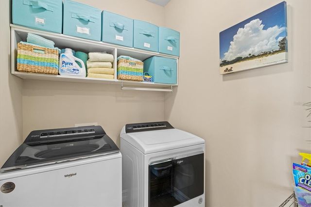 208 IBIZA LOOP, Venice, FL 34292