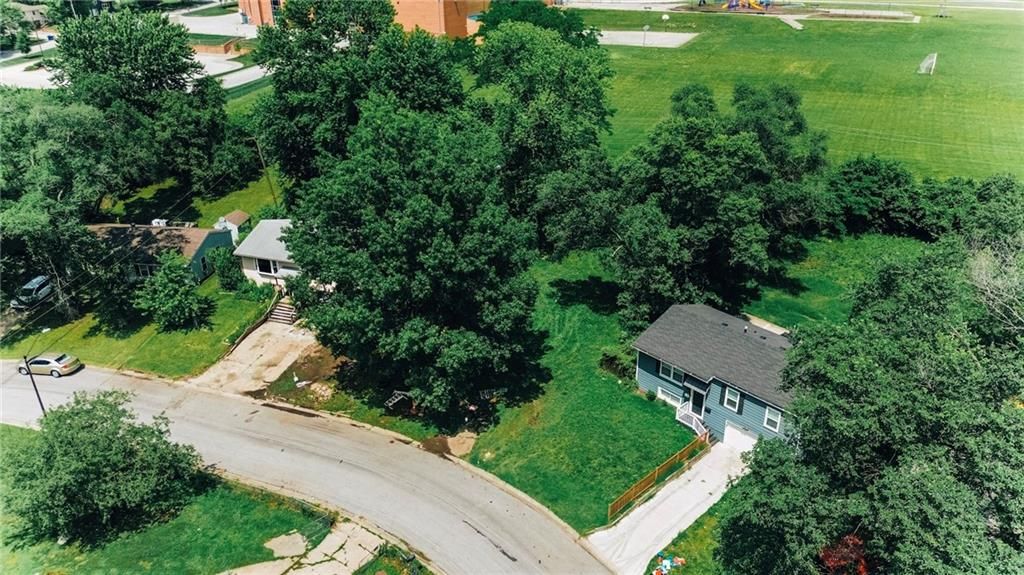 6111 E 151st Terrace, Grandview, MO 64030