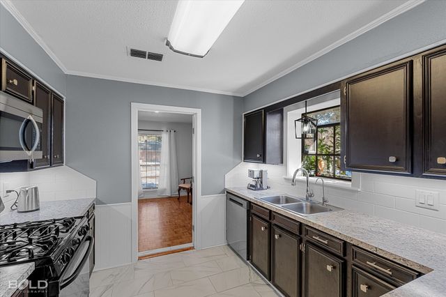 9910 Beaver Creek Drive, Shreveport, LA 71106