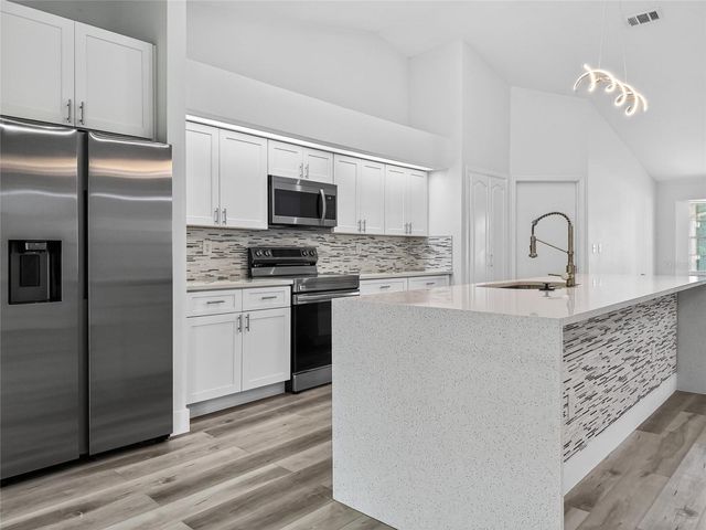 628 N DELMONTE COURT, Kissimmee, FL 34758