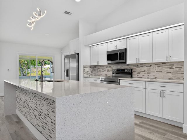 628 N DELMONTE COURT, Kissimmee, FL 34758