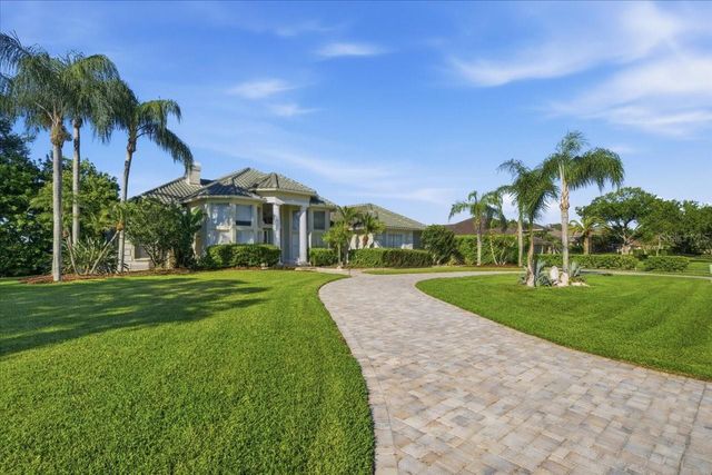 18634 AVENUE CAPRI, Lutz, FL 33558